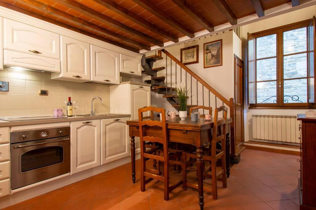 Demedici Apt W/ 2Br 1' Walk Uffizi & Ponte Vecchio Apartment Firenze Bagian luar foto
